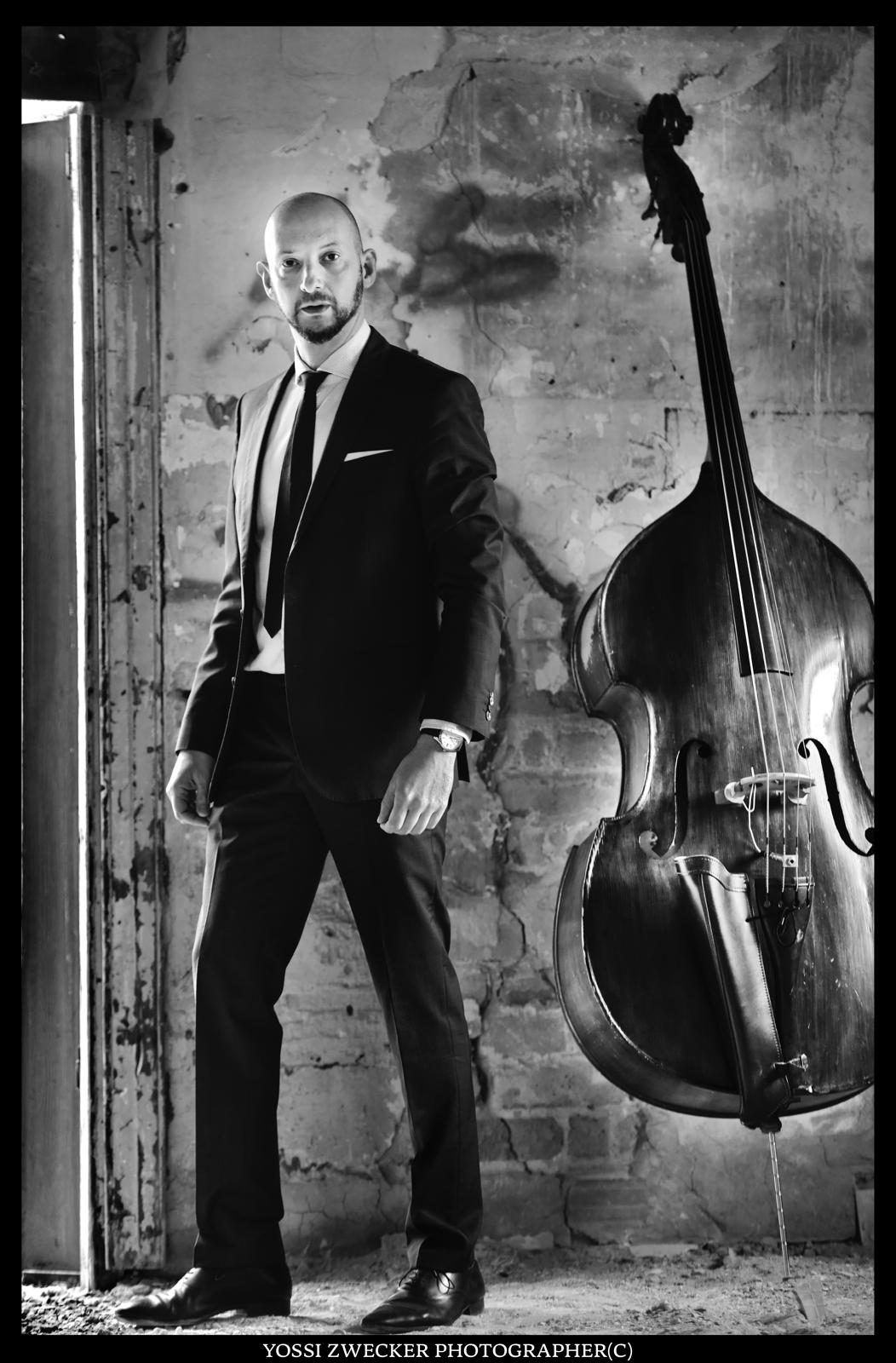 Barak Mori with double bass - Photo by Yossi Zwecker